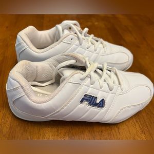 EUC cheerleading/gymnastics shoes size 4 Girls/6 Womens from Fila.
